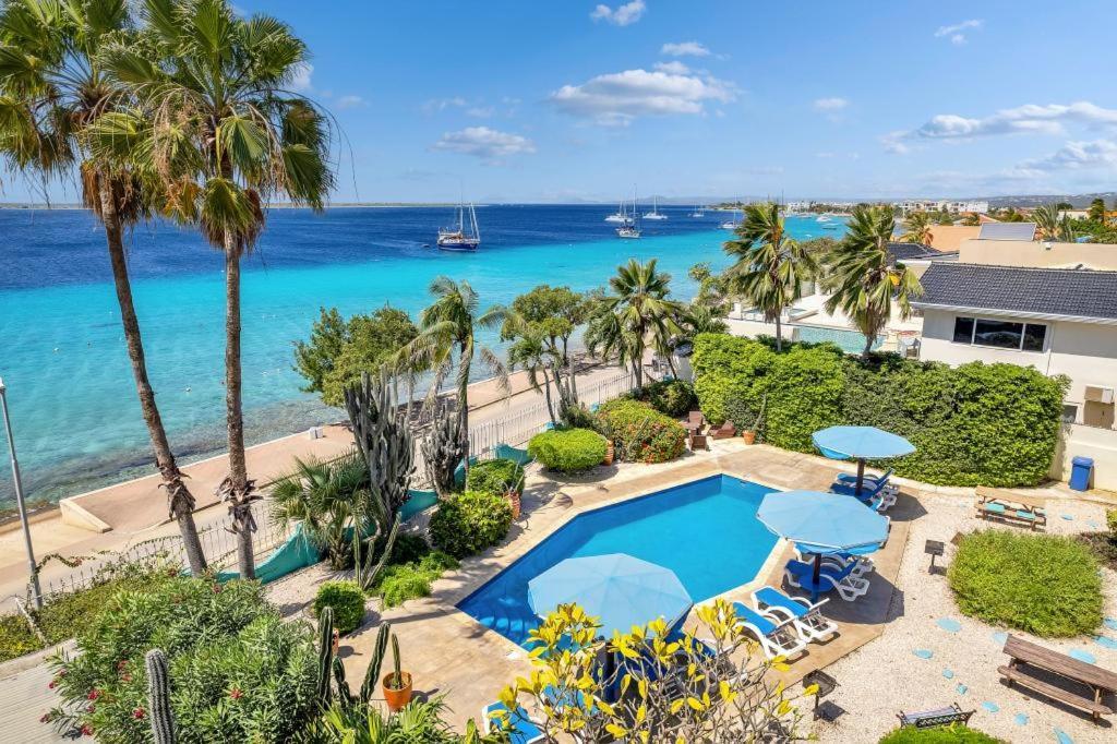 Bonaire Oceanfront Apartments クラレンダイク エクステリア 写真