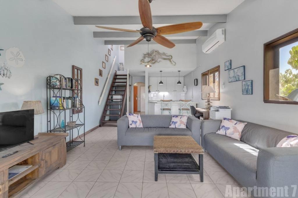 Bonaire Oceanfront Apartments クラレンダイク エクステリア 写真