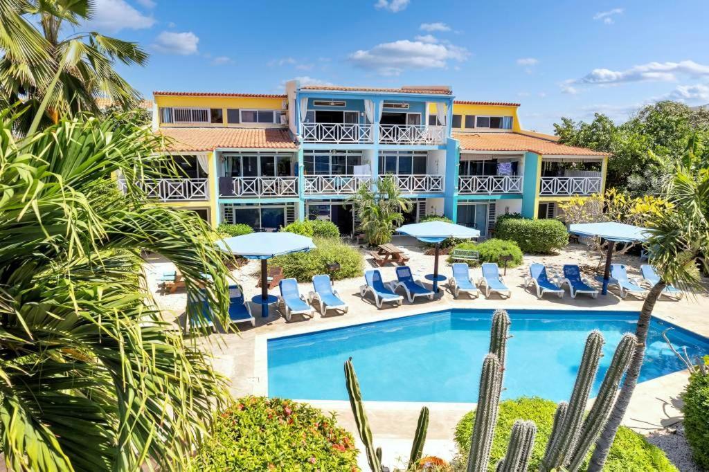 Bonaire Oceanfront Apartments クラレンダイク エクステリア 写真