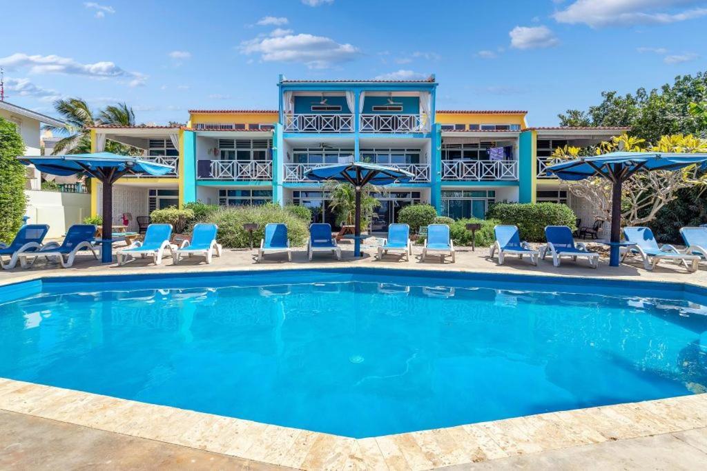 Bonaire Oceanfront Apartments クラレンダイク エクステリア 写真