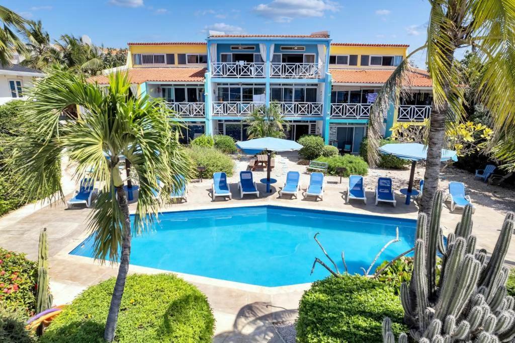 Bonaire Oceanfront Apartments クラレンダイク エクステリア 写真