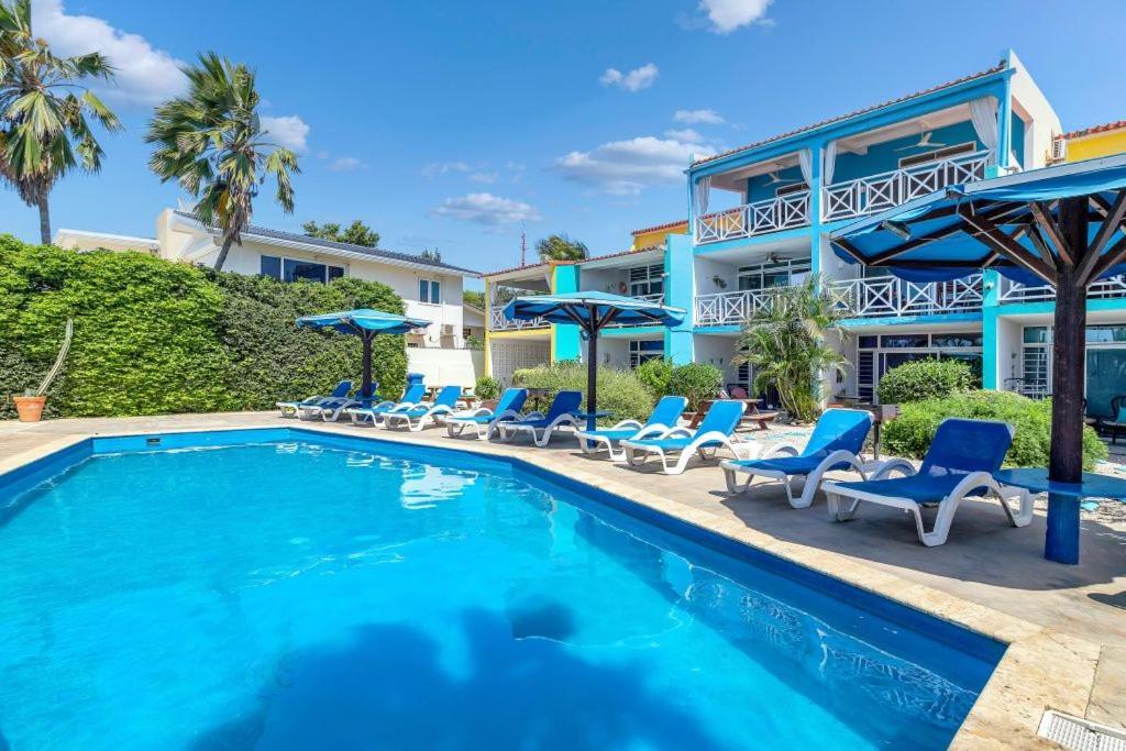 Bonaire Oceanfront Apartments クラレンダイク エクステリア 写真